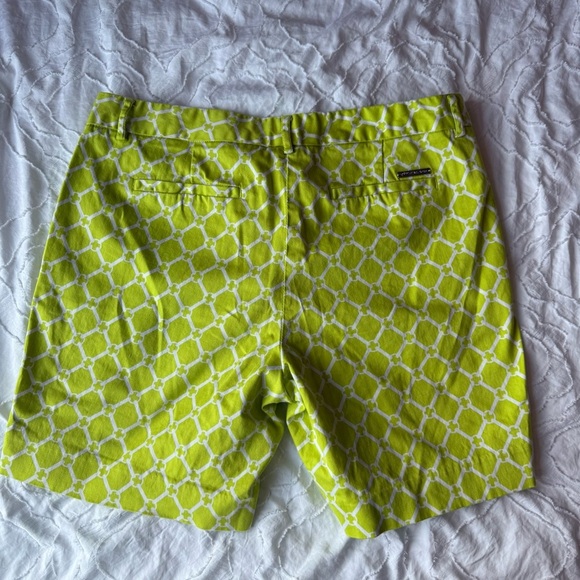 MICHAEL Michael Kors Green and White Shorts Design - Picture 9 of 10